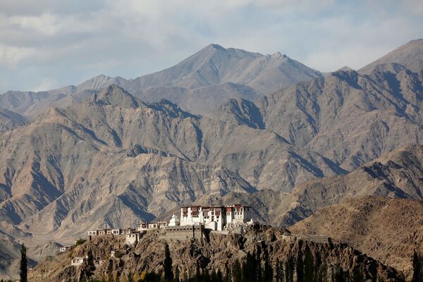 معبد بودایی در قله هیمالیا هند - اسپوتنیک افغانستان  
