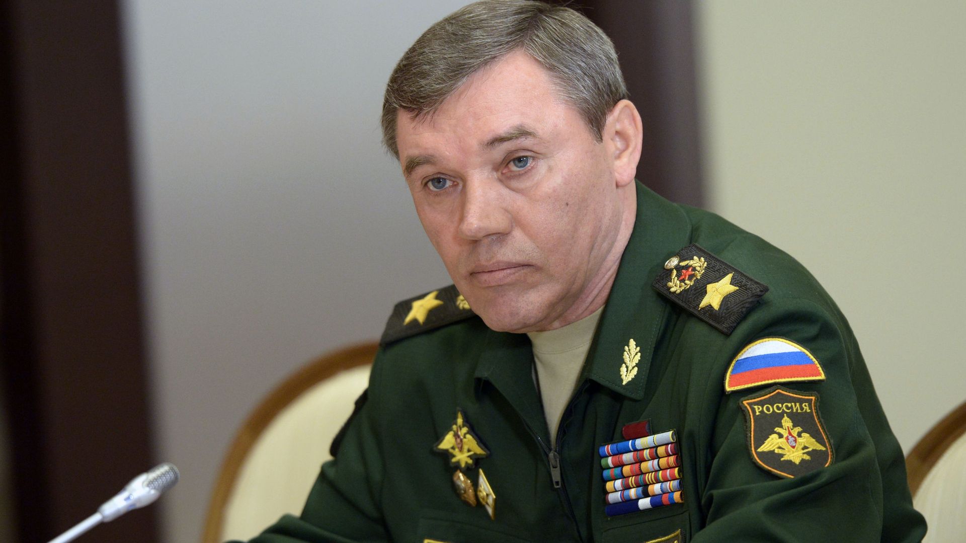 Начальник Генерального штаба Вооруженных Сил РФ Валерий Герасимов во время совещания в резиденции Бочаров ручей Начальник Генерального штаба Вооруженных Сил РФ Валерий Герасимов во время совещания в резиденции Бочаров ручей - اسپوتنیک افغانستان , 1920, 18.07.2026