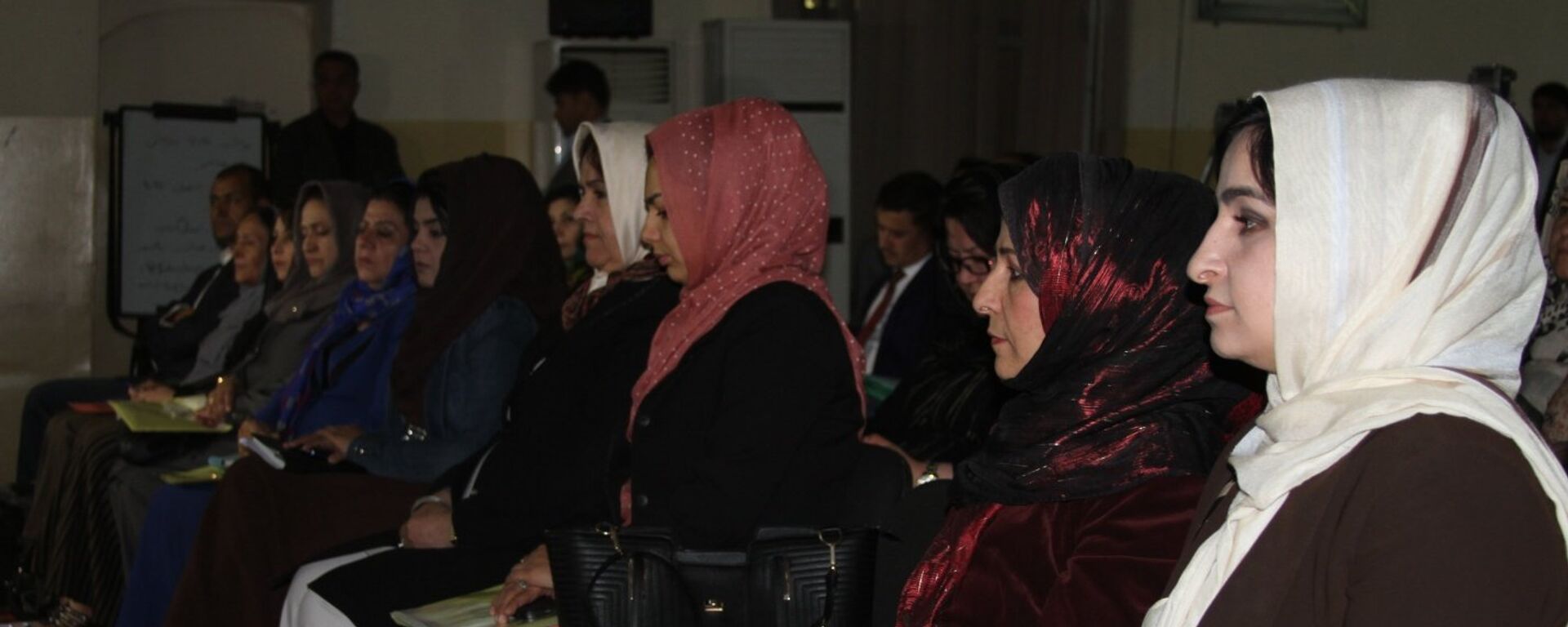 آزار و اذیت جنسی مانع اصلی کار زنان در ادارات - اسپوتنیک افغانستان  , 1920, 23.02.2022