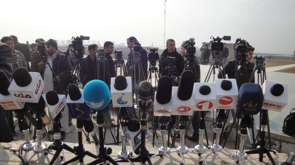 تقدیر رهبران حکومتی از نقش خبرنگاران در تحکیم دموکراسی - اسپوتنیک افغانستان  