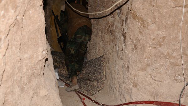 تونل موتر رو ترویست ها در دمشق کشف گردید - اسپوتنیک افغانستان  