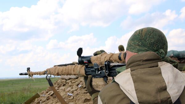 در روسیه تفنگ اسنایپر جدید را مورد آزمایش قرار دادند - اسپوتنیک افغانستان  