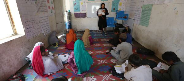 مسدود شدن بیش از 1000 مکتب در سراسر کشور مسدود شدن بیش از 1000 مکتب در سراسر کشور - اسپوتنیک افغانستان