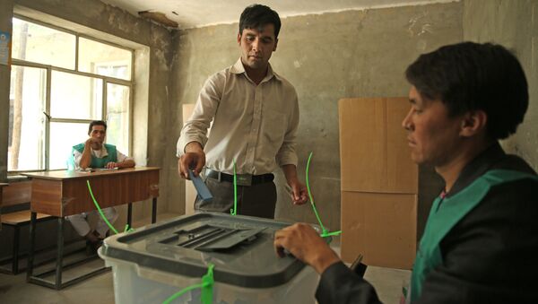 ثبت نام ۱۳۰۰ تن برای نامزدی در انتخابات مجلس نمایندگان و شورای ولسوالی - اسپوتنیک افغانستان  