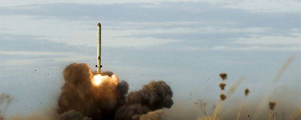 Пуск ракеты Искандер-М под Астраханью Пуск ракеты Искандер-М под Астраханью - اسپوتنیک افغانستان